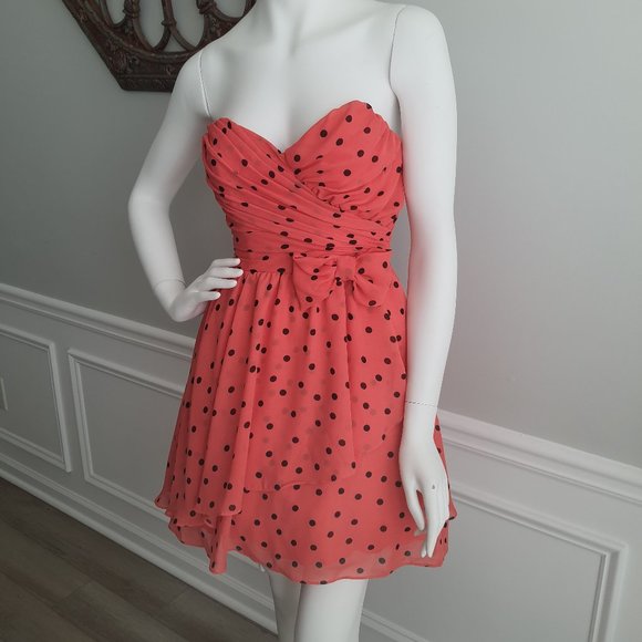 B. Darlin Formal Fit & Flare Dress Size 1/2 - Picture 2 of 3